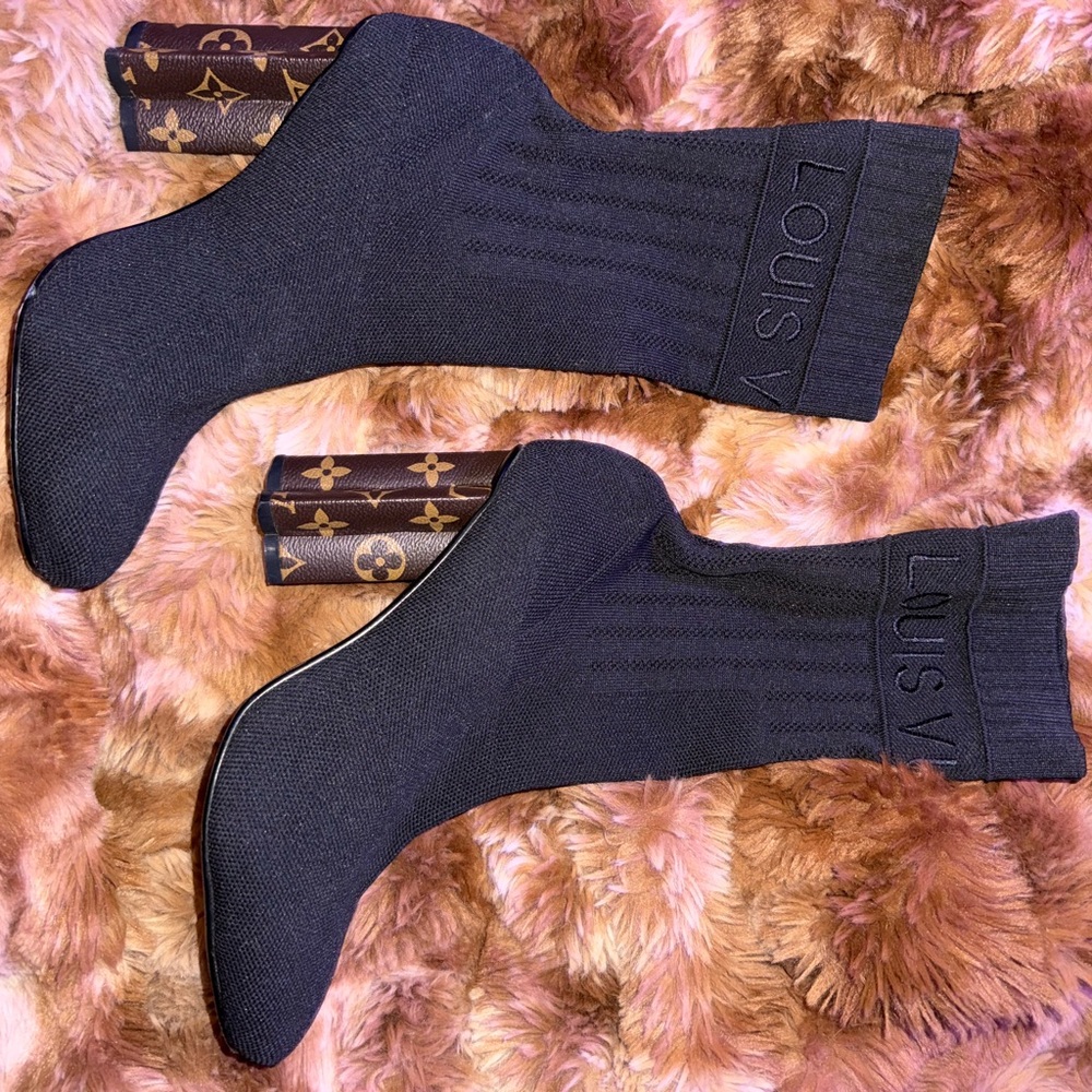 Louis Vuitton Black and Brown Heeled Boots - Picture 2 of 11